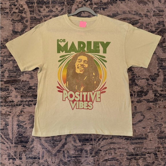 NWT: Bob Marley Positive Vibes Graphic Tee Shirt: Small - Picture 2 of 6